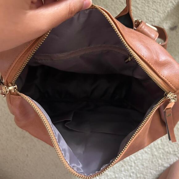 Brown leather backpack with - Picture 5 of 8